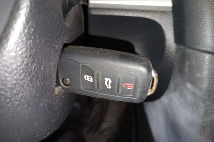 Used Volkswagen Golf 2012 1.6L Automatic Fashion Model
