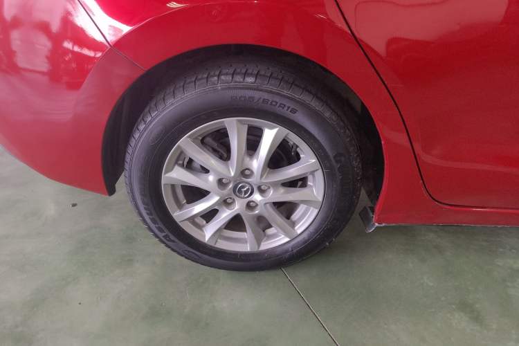 Used Mazda Mazda 3 Axela 2017 Sedan 1.5L Automatic Luxury Model Emission Standard China V
