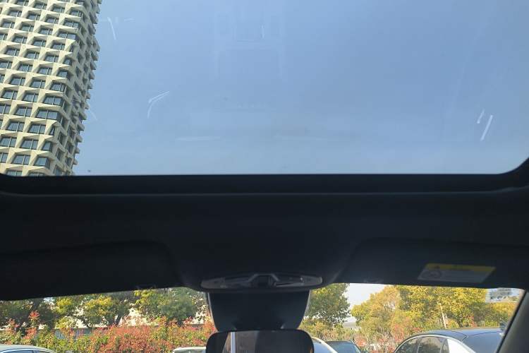 Used GAC Trumpchi EMPOW 2021 270T DCT J15 Version Headliner