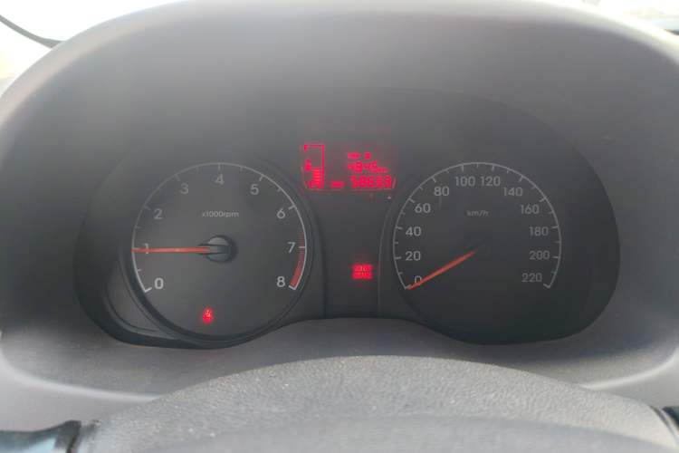 Used Hyundai Verna (older generation) 2014 1.4L Manual Smart GLS Trim
