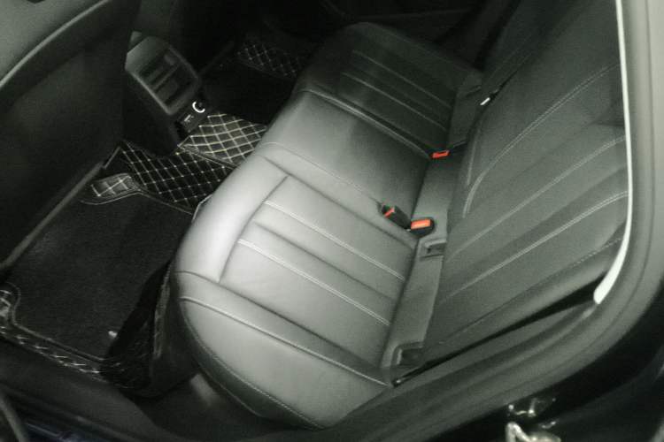 Used Audi A4L 2020 40 TFSI Fashion Dynamic Model
