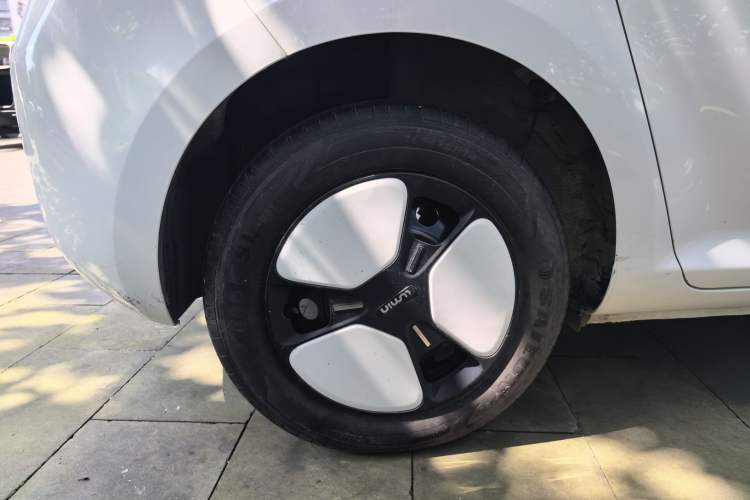 Used CHANGAN NEVO Lumin 2022 155 km – Refreshingly Sweet Edition Right Rear Wheel Hub