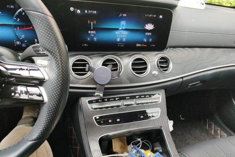 Used Mercedes-Benz E-Class 2021 Updated E 260 Fashion Sport Edition Audio And AC Panel