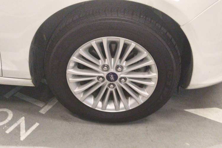 Used Ford Escort 2015 1.5L Automatic Comfort Edition
