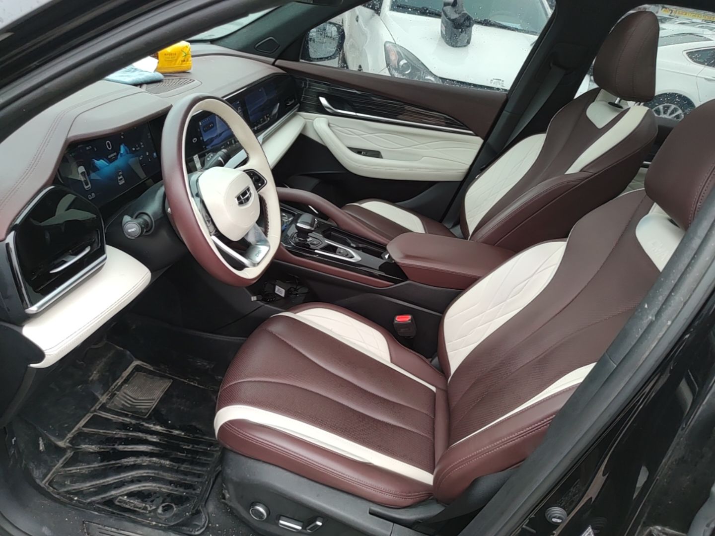 Geely Auto Monjaro L 2021 2.0TD DCT EVO Two-Wheel Drive Prestige Version — снимка 17
