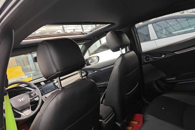 Used Honda Civic 2021 HATCHBACK 220TURBO CVT Trendy Cool Edition