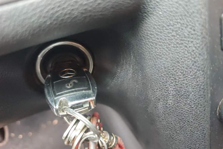 Used Mercedes-Benz R-Class 2014 R 320 4MATIC Business Model