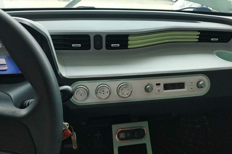 Used Wuling Hongguang MINIEV 2022 Macaron Fashion Edition Lithium-Nickel-Cobalt-Alpha-oxide