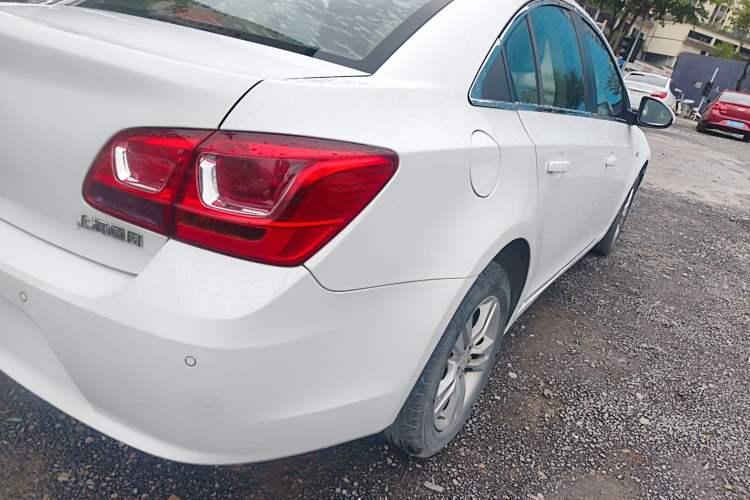Used Chevrolet Cruze 2015 1.5L Classic SE AT Right Rear Taillight