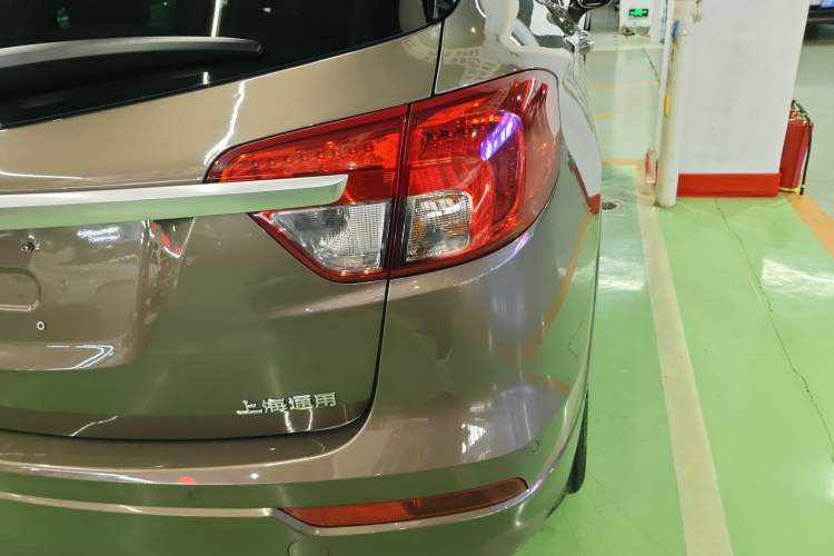 Used Buick Envision 2014 28T All-Wheel-Drive Versatile Sports Flagship Edition
