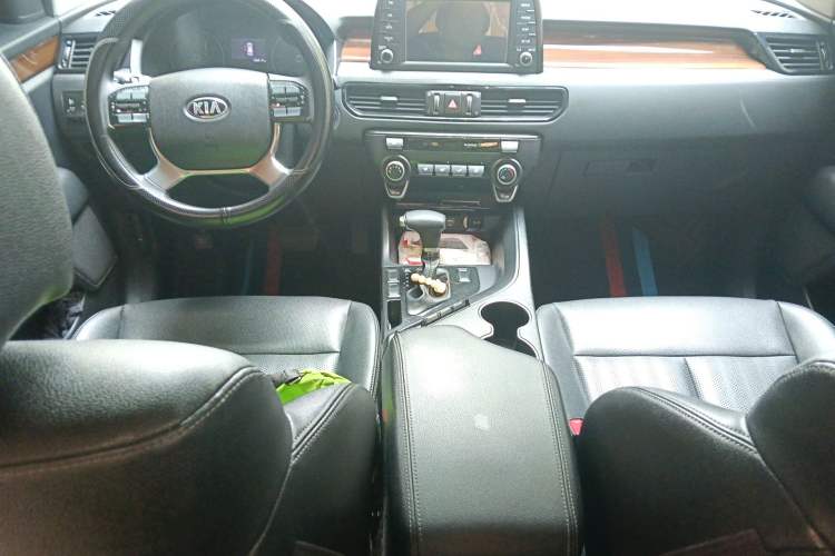 Used Kia KX7 2017 2.0L Automatic 2WD GLS 5-Seater
