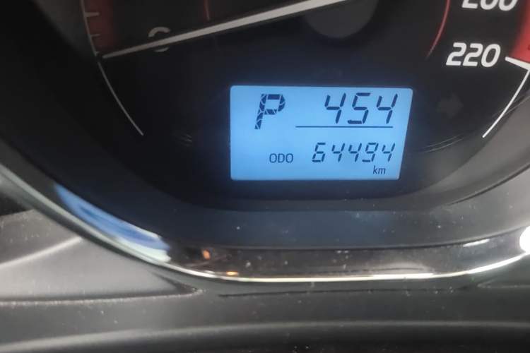 Used Toyota Vios 2021 1.5L CVT Innovation Edition Odometer Close Up