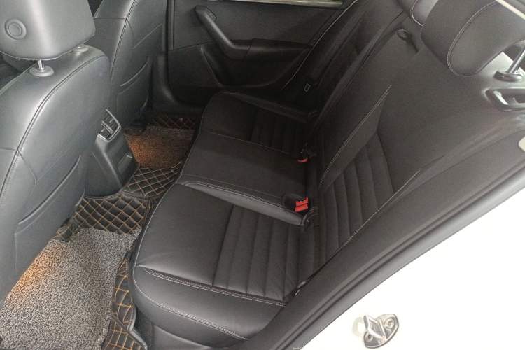 Used Skoda Octavia 2017 1.6L Automatic Smart Drive Edition
