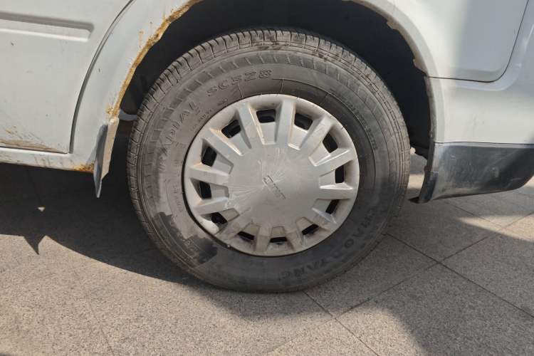 Used JMC Transit 2020 2.8T Business-Grade Long-Wheelbase Mid-Roof 9-Seater China V Emission Standard JX493 Right Front Wheel Hub