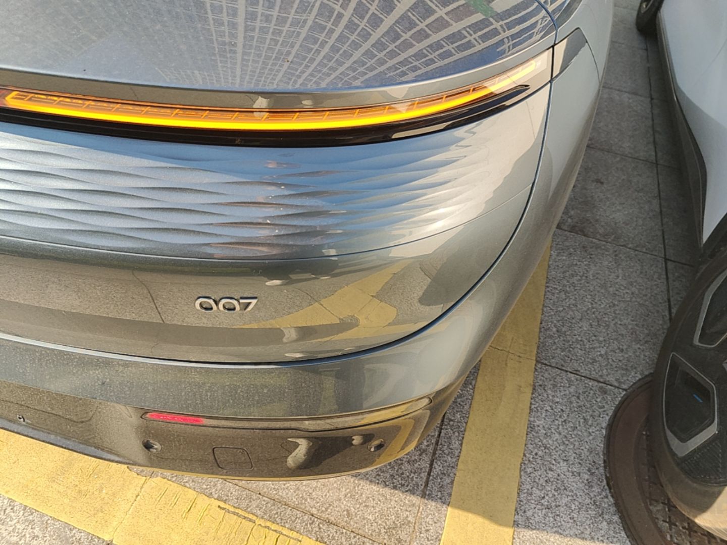 Zeekr 007 2024 Rear-Drive Enhanced Version 75 kWh — снимка 9