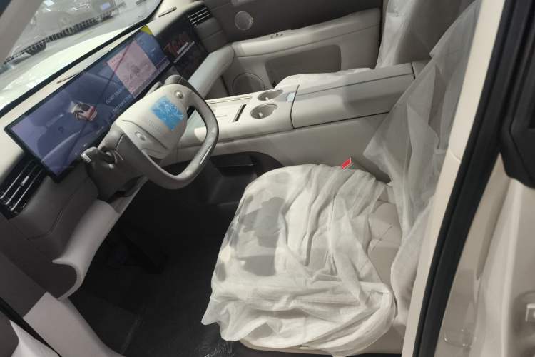 Used IM LS6 2026 Model Pure Electric Pro Max Left Front Seat