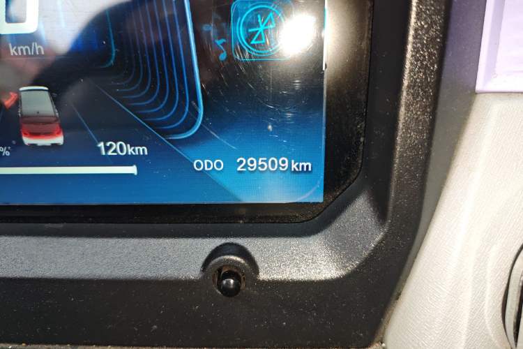 Used Chery QQ QQ Ice Cream 2022 120km Conical Shape Lithium Iron Phosphate
