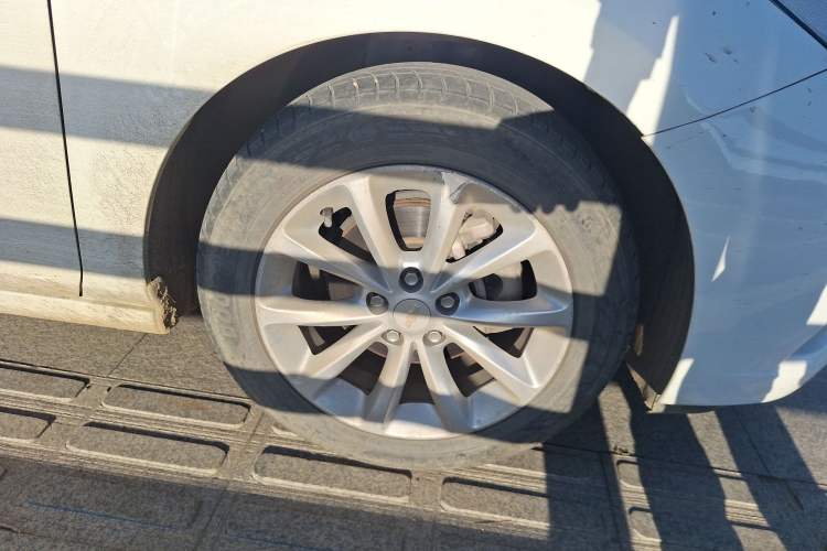 Used Chevrolet Cruze 2017 1.5L Automatic Pioneer Sunroof Edition