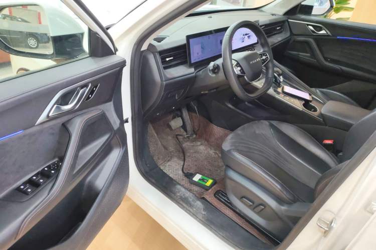 Used Roewe D5X DMH 2024 135 Tech Edition