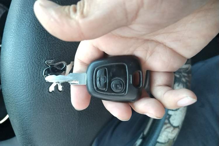 Used Peugeot 207 2011 Sedan 1.4L Manual Yule Edition Vehicle Key