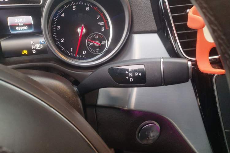 Used Mercedes-Benz GLS 2017 GLS 400 4MATIC Fashion Edition Gear Lever