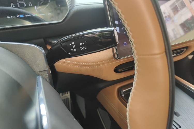 Used Mazda EZ-6 2024 Range-Extended 200 Luxury Edition Gear Lever