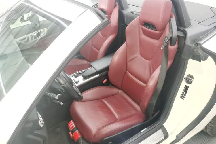 Used Mercedes-Benz SLK-Class 2011 SLK 200 Fashion Model
