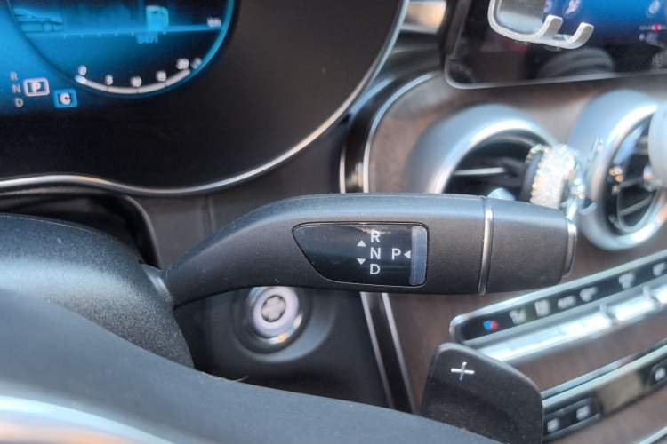 Used Mercedes-Benz GLC 2022 Second Facelift GLC 260 L 4MATIC Luxury Edition
