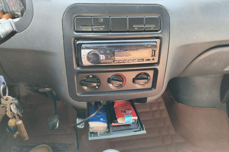 Used Wuling Zhiguang 2010 1.0L New Version Practical Edition with Short Body