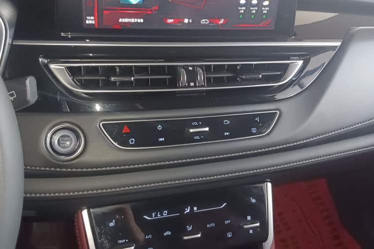 Used CHANGAN CS75 2022 Blue Whale Edition 1.5T DCT Prestige Model
