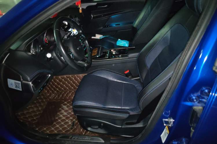 Used Jaguar XE 2017 2.0T 200 PS R-Sport
