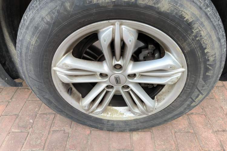 Used Qoros 5 2018 Revised Version 1.6T Automatic Leading Edition
