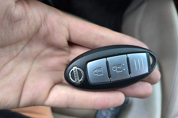 Used Nissan X-Trail 2014 2.5L CVT Leading Edition 4WD
