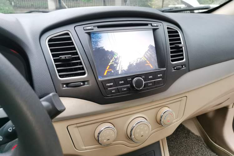 Used Roewe 350 2014 1.5L Automatic Xunda Edition