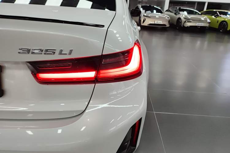 Used BMW 3 Series 2024 325Li M Sport Night Edition Package
