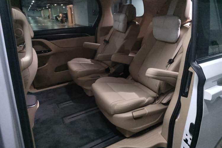 Used Buick GL8 New Energy 2025 Lu Shang Smart Enjoyment Edition 7-Seater