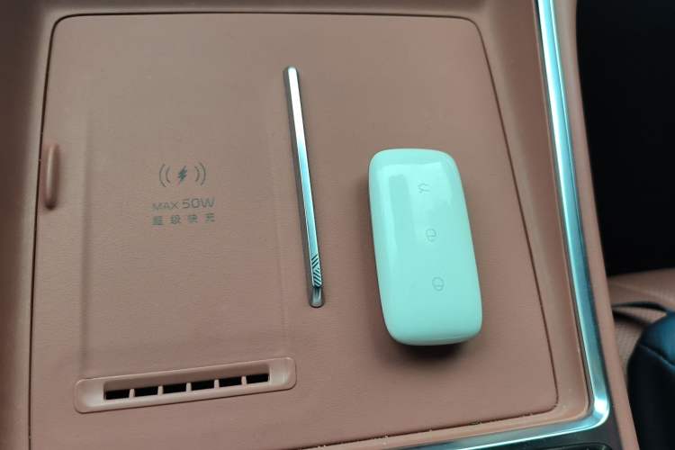 Used Geely Galaxy L6 2025 EM-i 140km Starship Edition
