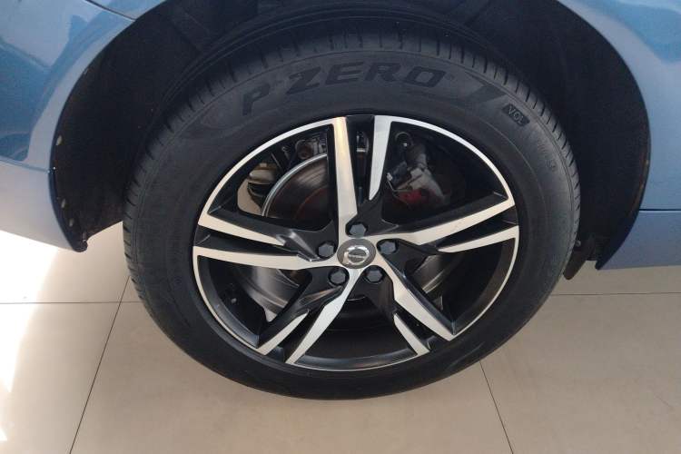 Used Volvo XC60 2018 T5 4x4 Smart & Sporty Edition