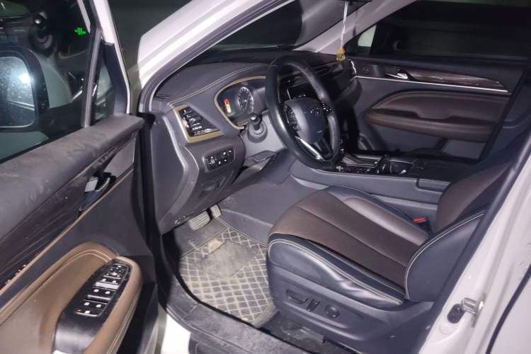 Used GAC Trumpchi GS5 2019 235T Automatic Luxury Edition Driver Seat