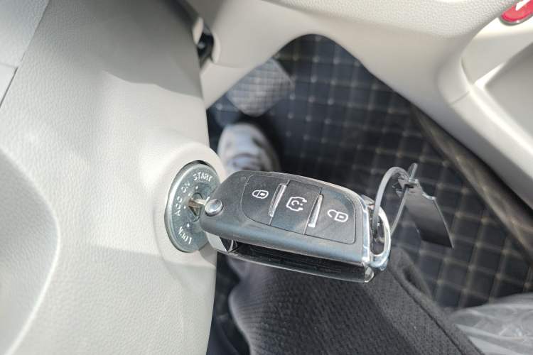 Used JMEV Xiao Qilin 2024 201 km Luxury Version