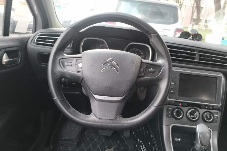 Used Citroen C4 Sega 2016 1.6L Automatic Luxury Model Steering Wheel