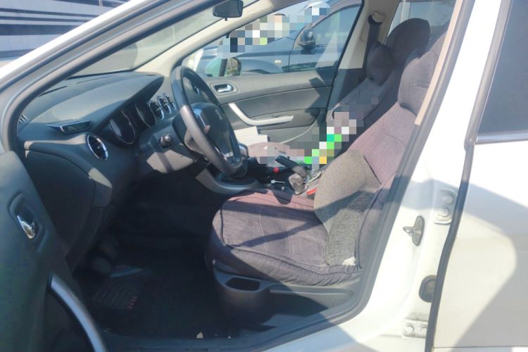 Used Peugeot 408 2013 2.0L Manual Comfort Edition