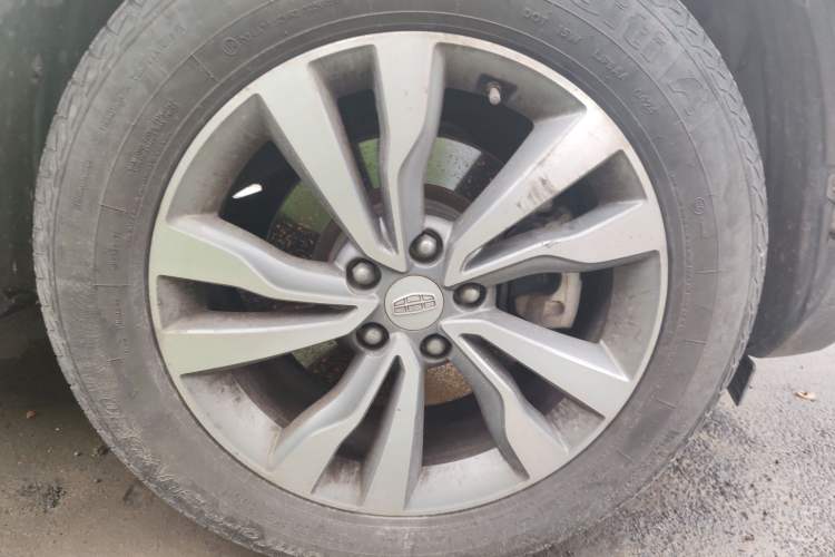 Used Geely Auto Emgrand X7 Sport 2016 2.0L Manual ZhiShang Version Right Front Wheel Hub