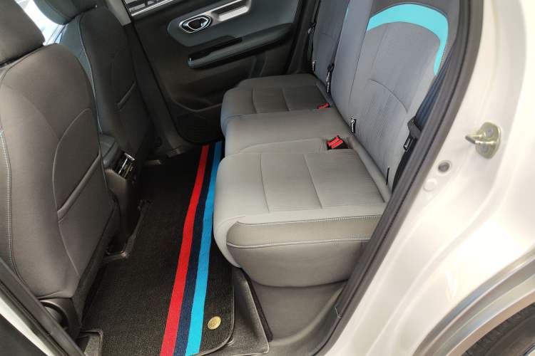 Used AION Y 2023 Plus 610 Enjoy Edition Left Rear Seat