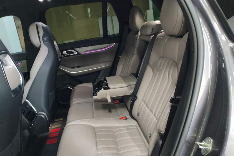 Used Lynk & Co 09 EM-P 2023 2.0TD EM-P Long-Range Version PM 7-Seater Left Rear Seat