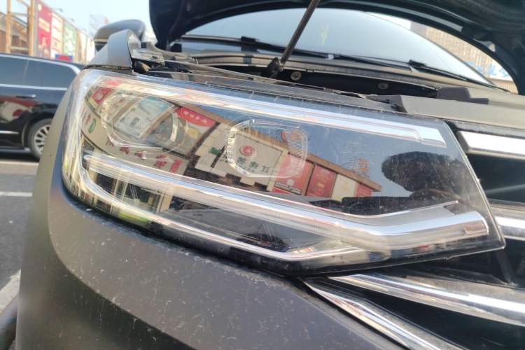 Used Volkswagen Tiguan L 2024 330TSI Automatic Two-Wheel Drive R-Line Enhanced Edition