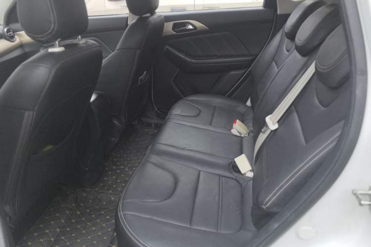 Used BAIC Changhe Q35 2016 1.5L Automatic Smart Edition
