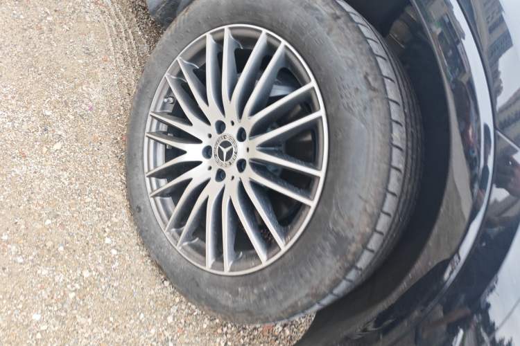 Used Mercedes-Benz GLC 2024 GLC 300 L 4MATIC Dynamic Edition 5-seater Right Front Wheel Hub