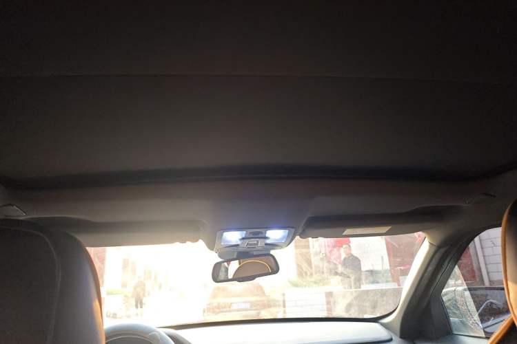 Used Land X7 2015 2.0T Panoramic Prestige Edition