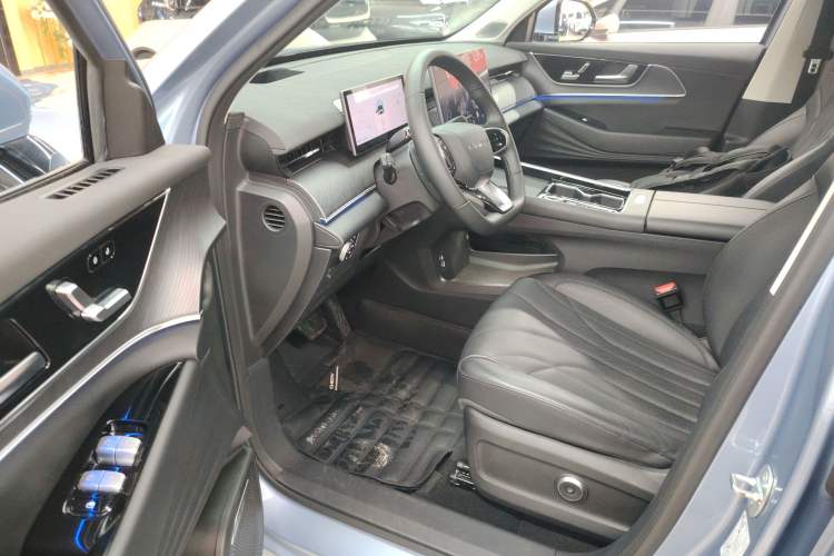 Used Chery Fengyun T9 2024 120 Long-Range Flagship Version 7 Seats Ternary Lithium Driver Seat